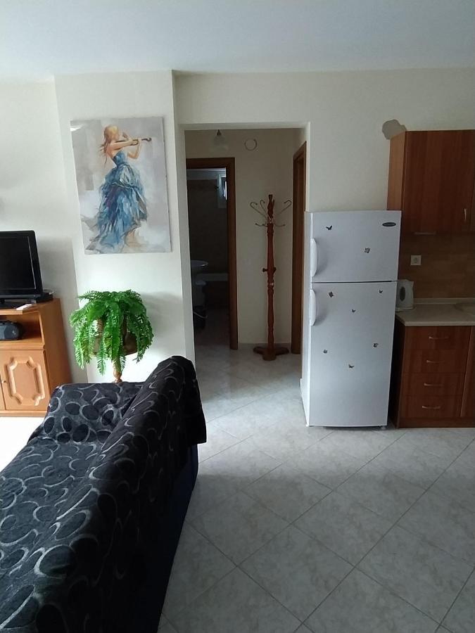Διαμέρισμα Στην Πόλη Metamorfosi Exterior photo